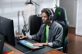 Headset Razer Barracuda X – Roblox Edition​ černá barva
