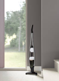 Tyčový vysavač Electrolux PQ92-ALGS 
