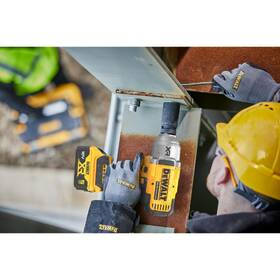 Utahovák rázový Dewalt DCF900N (bez baterie) 
