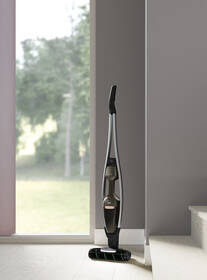 Tyčový vysavač Electrolux PQ91-P50MB 
