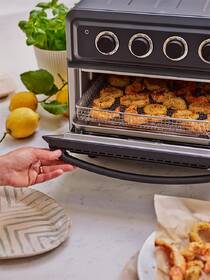 Fritéza horkovzdušná Cuisinart TOA60E 
