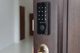 Zámek Igloohome Smart Deadbolt 2S černá barva
