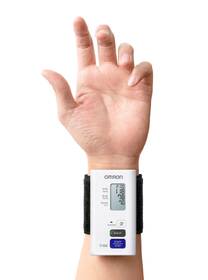 Tlakoměr na zápěstí OMRON NightView HEM-9601T-E3 
