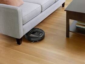 Robotický vysavač iRobot Roomba i7 
