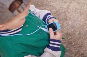 Chytré hodinky Forever Kids Look Me 2 KW-510 LTE modrá barva

