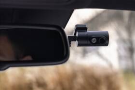 Autokamera LAMAX C11 GPS 4K, interierová IR kamera černá barva
