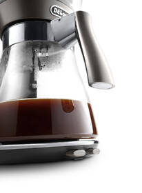 Kávovar De'Longhi ICM17210 hnědá barva
