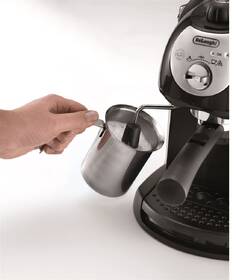Espresso De'Longhi EC201CD.B černá barva
