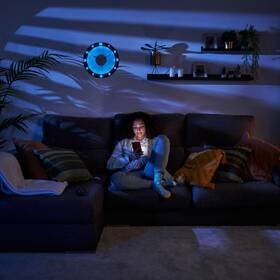 Nástěnné hodiny TFA 60.3553.10 LUMOCLOCK šedá barva
