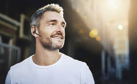 Handsfree Jabra Talk 65 černá barva
