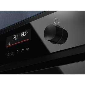 Trouba Electrolux EOC6P77H černá barva
