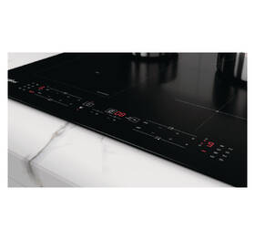 Set výrobků Whirlpool W6 OS4 4S2 P BL + WL B8160 NE 
