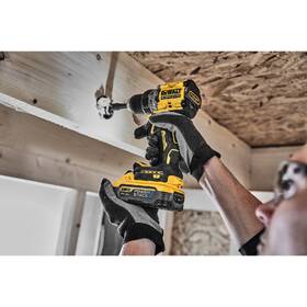 Aku vrtačka Dewalt DCD800H2T (s baterií) 
