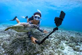 Outdoorová kamera Insta360 Ace Pro černá barva
