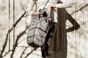 Batoh Peak Design Everyday Backpack 20L (v2) šedá barva
