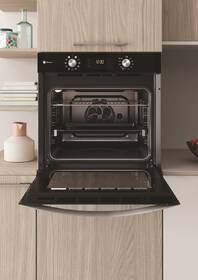 Trouba Indesit IFWS 4841 JH BL černá barva

