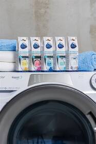 Koncentrovaný parfém do pračky Care+Protect BLUE WASH 400 ml modrá barva
