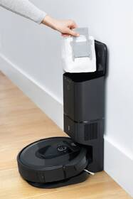 Robotický vysavač iRobot Roomba i7+ 
