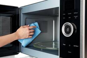 Mikrovlnná trouba Whirlpool JQ 276 BL černá barva
