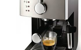 Espresso Saeco HD8425/19 černá barva
