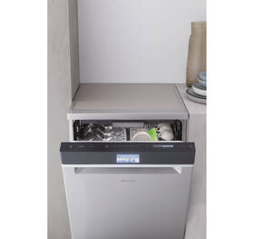 Myčka nádobí Whirlpool WFF 4O33 DLTGX @ nerez
