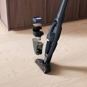 Tyčový vysavač Electrolux WQ61-46DB 
