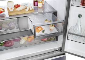 Chladnička s mrazničkou Haier HFR79F19EFGK stříbrná barva
