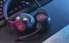 Headset JBL Quantum 610 černá barva

