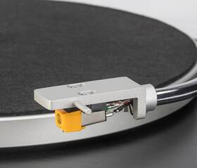 Gramofon Mitchell Acoustics TT2 černá barva
