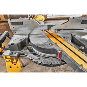 Pila pokosová Dewalt DCS781N 
