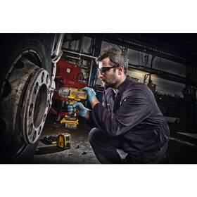 Utahovák rázový Dewalt DCF899P2-QW (s baterií) 
