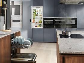 Myčka nádobí Electrolux KECA7300L 
