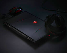 Notebook MSI GL63 8SD černá barva
