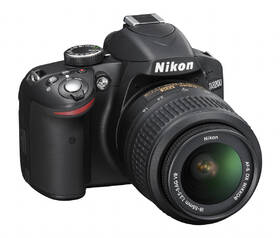 Digitální fotoaparát Nikon D3200 + 18-55 AF-S DX VR černá barva
