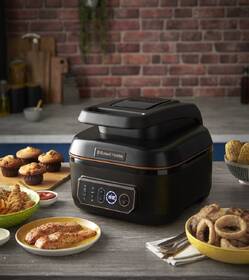 Multifunkční hrnec RUSSELL HOBBS 26520-56 SatisFry Air&Grill Multi, 5,5 l černá barva
