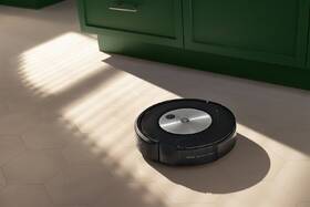 Robotický vysavač iRobot Roomba Combo j7+ černá barva

