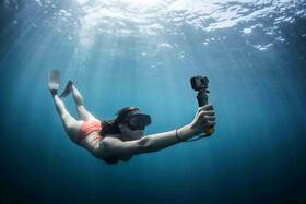 Outdoorová kamera DJI OSMO ACTION šedá barva

