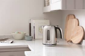 Rychlovarná konvice RUSSELL HOBBS 23940-70 Velocity nerez
