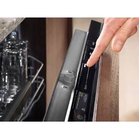 Myčka nádobí Electrolux EEM23100L 
