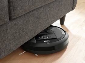 Robotický vysavač iRobot Roomba i7 
