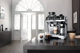 Espresso De'Longhi EC9665.M nerez

