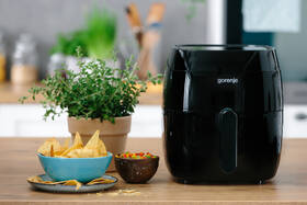 Fritéza horkovzdušná Gorenje AF1409DB černá barva
