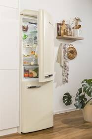 Chladnička s mrazničkou Gorenje ONRK619DC krémová barva
