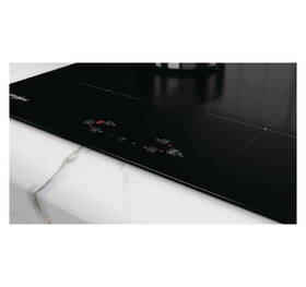 Indukční varná deska Whirlpool WS Q7360 NE černá barva
