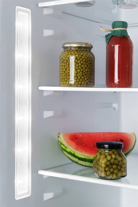 Chladnička s mrazničkou Amica FK3356.4GBDFZAA černá barva
