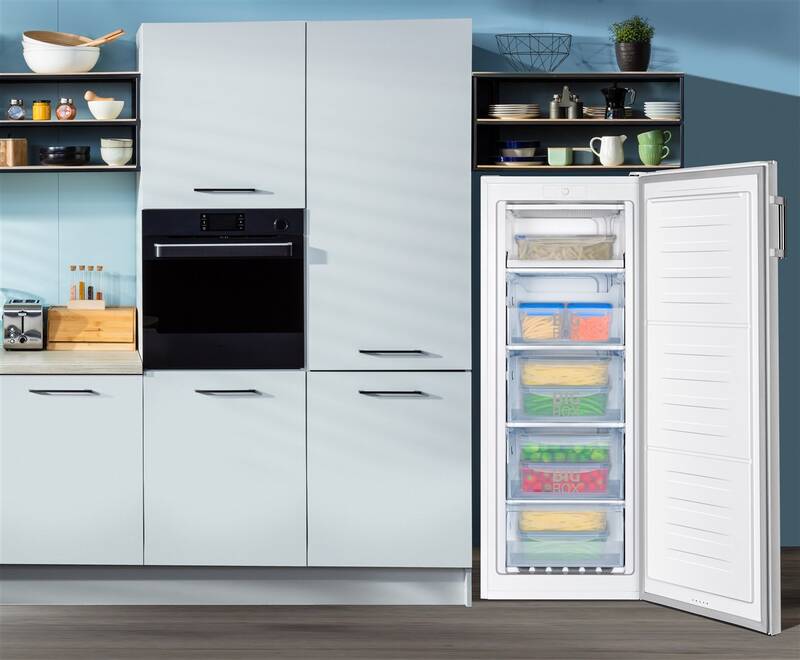 Mraznička Amica EGSS 327&nbsp;250 bílá barva
