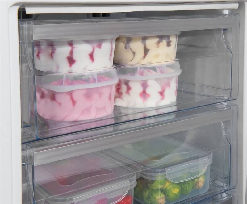 Chladnička s mrazničkou Amica FK2695.4FTHAA černá barva
