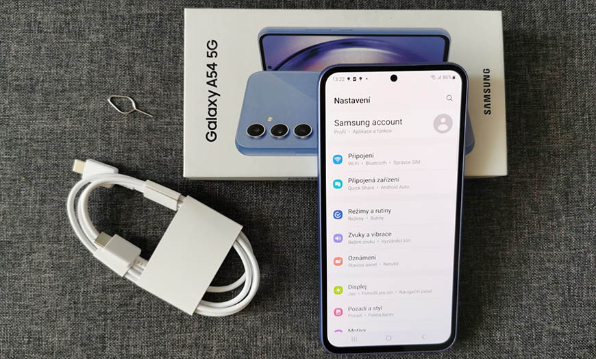 Recenze: Samsung Galaxy A54 krásně vypadá a ještě lépe fotí Samsung Galaxy A54
