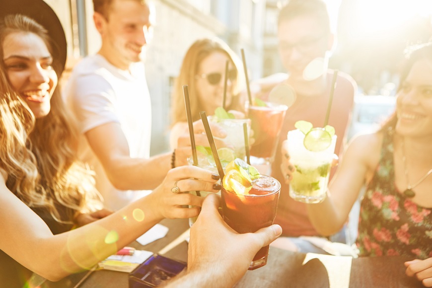 LG představuje 6 receptů na letní drinky a limonády