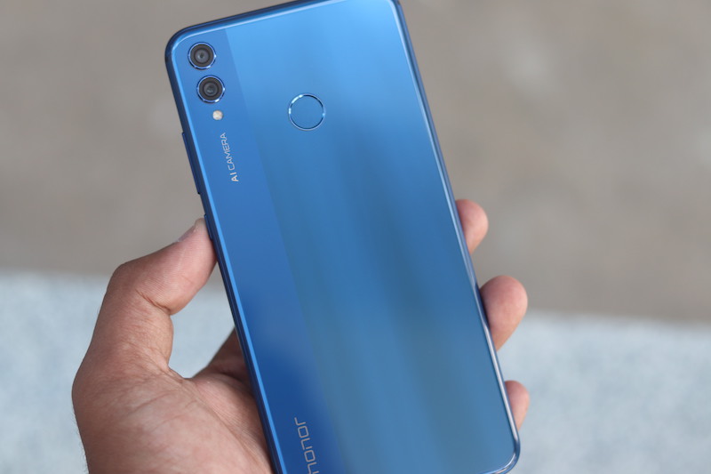 Recenze Honor 8X: obr tělem i duší Recenze Honor 8X: obr tělem i duší